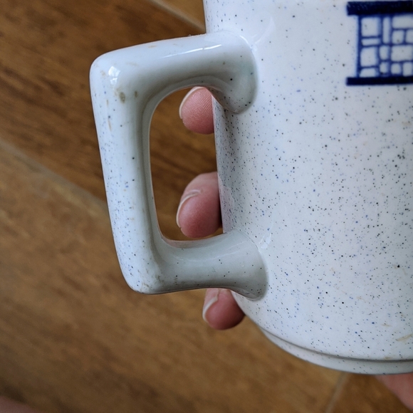 2 Buffalo China Mid-Century Mugs - Picture 8 of 9